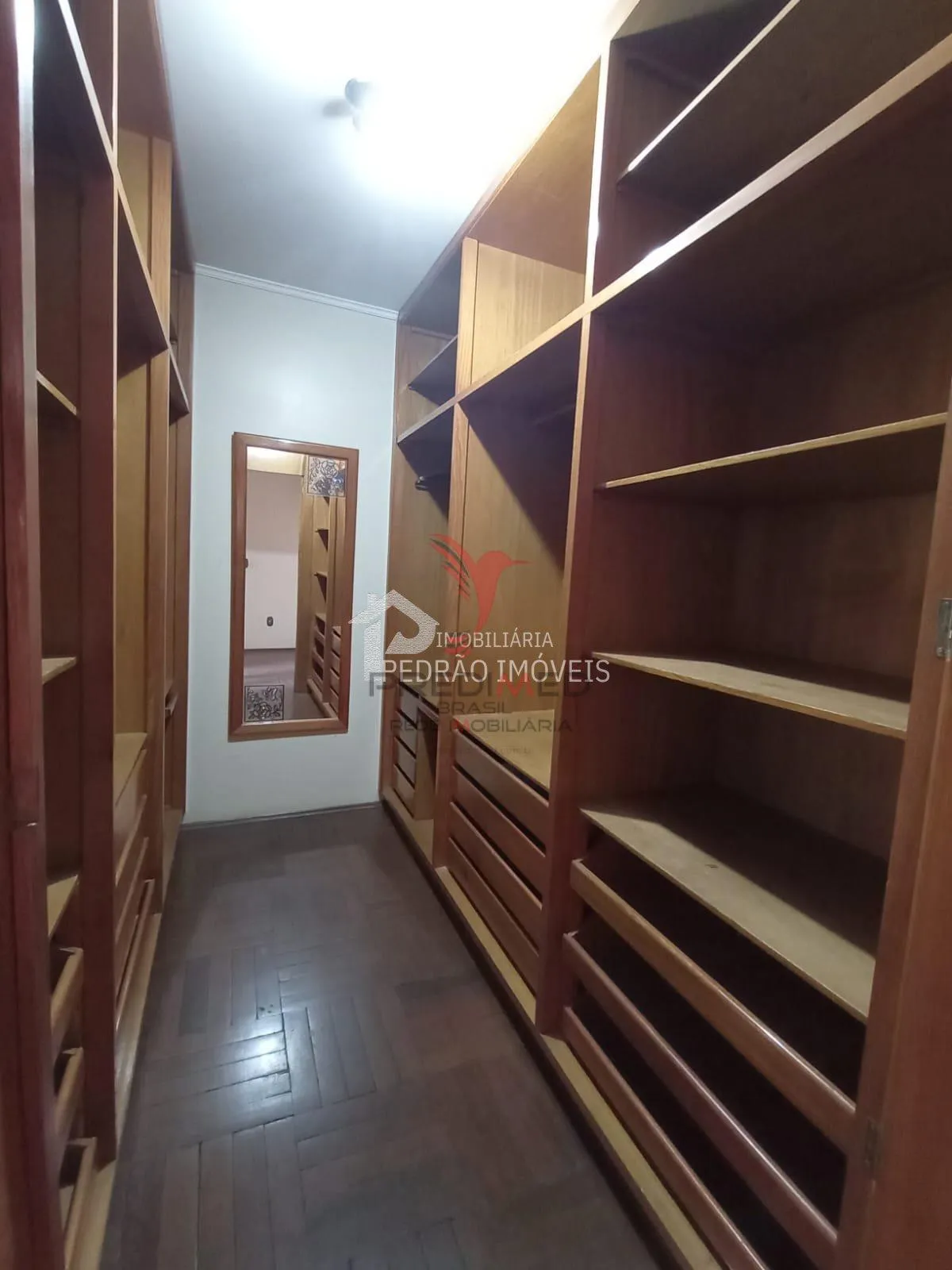 Imagem Casa de 4 quartos, 239m² no bairro Centro, em Lençóis Paulista