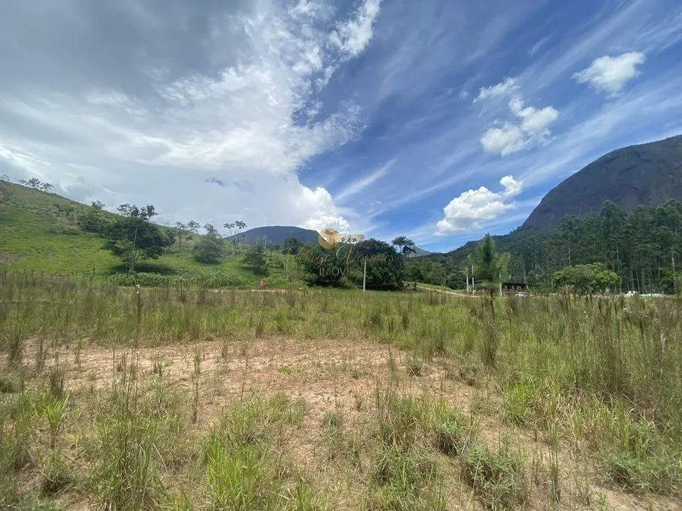 Imagem Terreno em Condomínio para Venda em Teresópolis / RJ no bairro Fazenda Alpina
