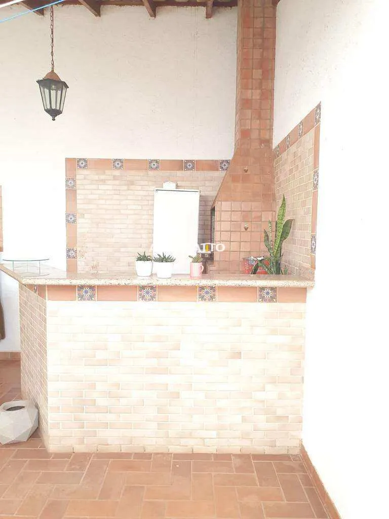 Foto do imóvel Casa à venda em Pedregulho, Centro, com 5 quartos, 200m2