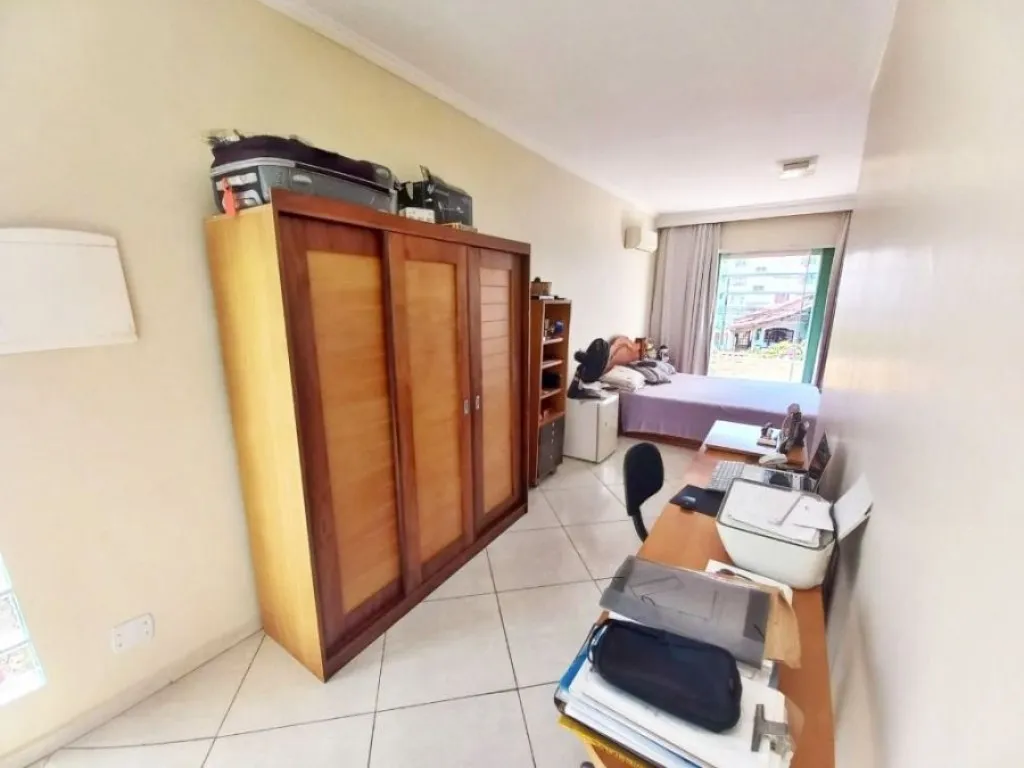 Imagem CASA COM 200,00 m² - CANTO DO FORTE - PRAIA GRANDE SP