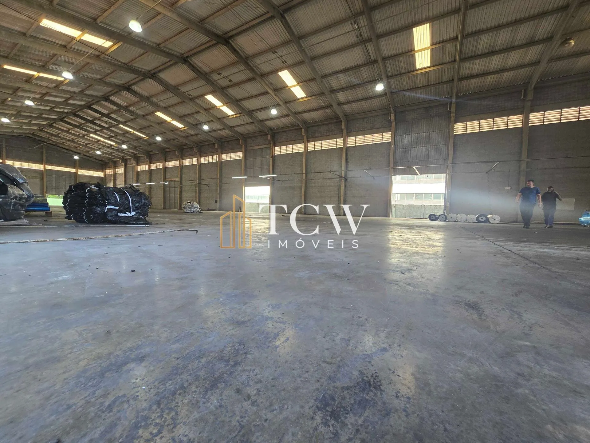 Imagem Galpão Industrial para Locação em Guarulhos/SP | 3.500 m² | 13 Docas | Próximo à Rodovia Presidente Dutra