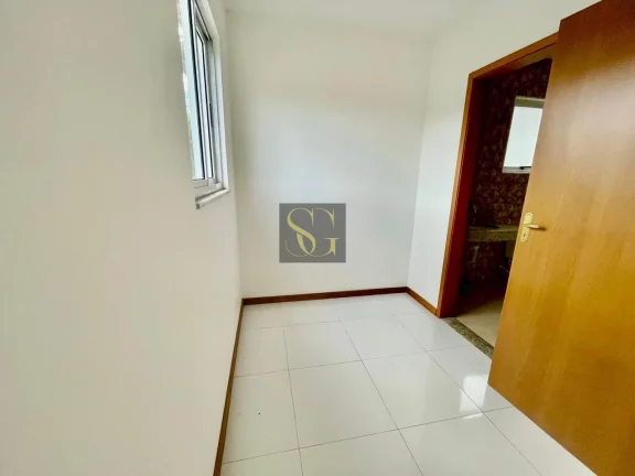 Imagem Casa para Venda em Teresópolis, Vargem Grande, 4 dormitórios, 1 suíte, 2 banheiros, 2 vagas