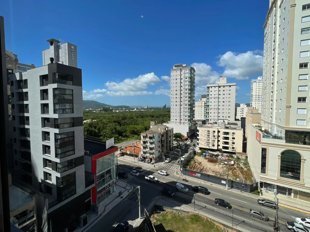 Imagem Apartamento à venda com 98.8m2 por R$ 2.130.000,00
