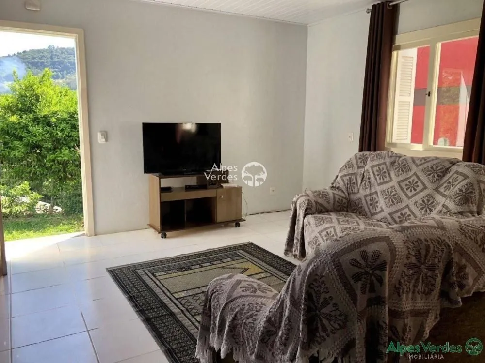 Imagem Vende-se uma linda casa na Várzea Grande - Gramado