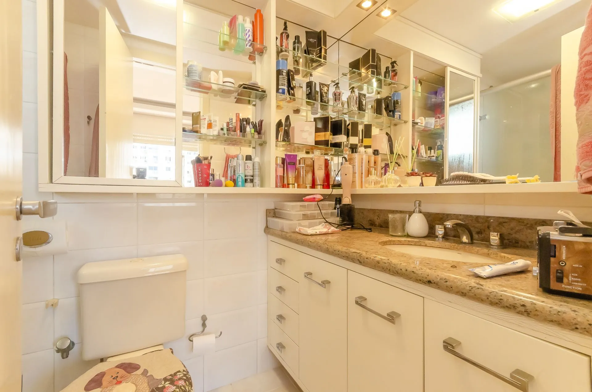 Imagem Santa Barbára Apartamento mobiliado de 3 dormitórios no bairro Passo da Areia