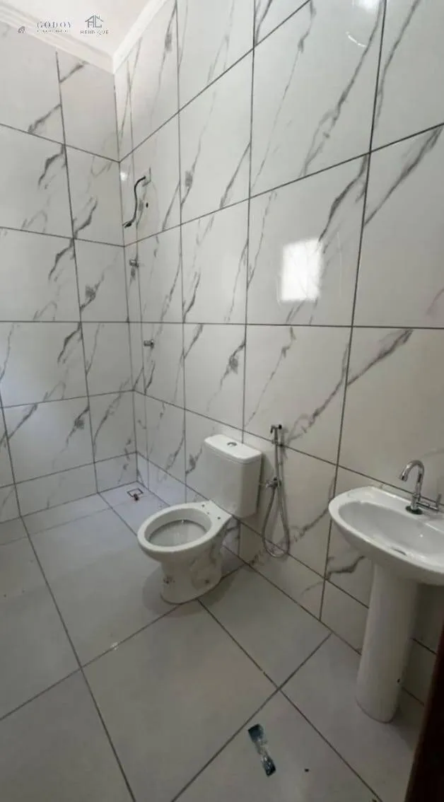 Imagem Casa à venda no Bairro Terra dos Ipês 2 - 2 dormitórios (1 suíte) - 77 m²
