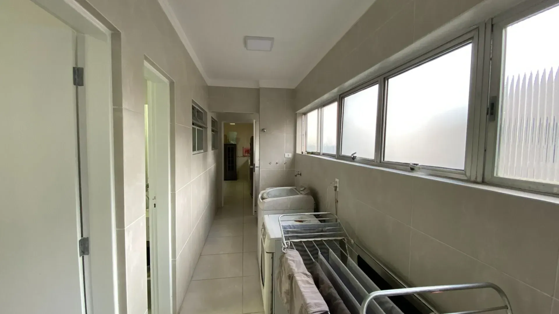 Imagem Apartamento com 3 Quartos à Venda, 240 m² em Pompéia - Santos