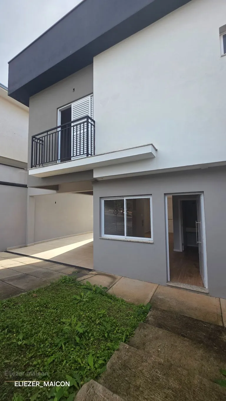 Imagem Sobrado à Venda com 3 quartos no bairro Belvedere, em Poços de Caldas - MG