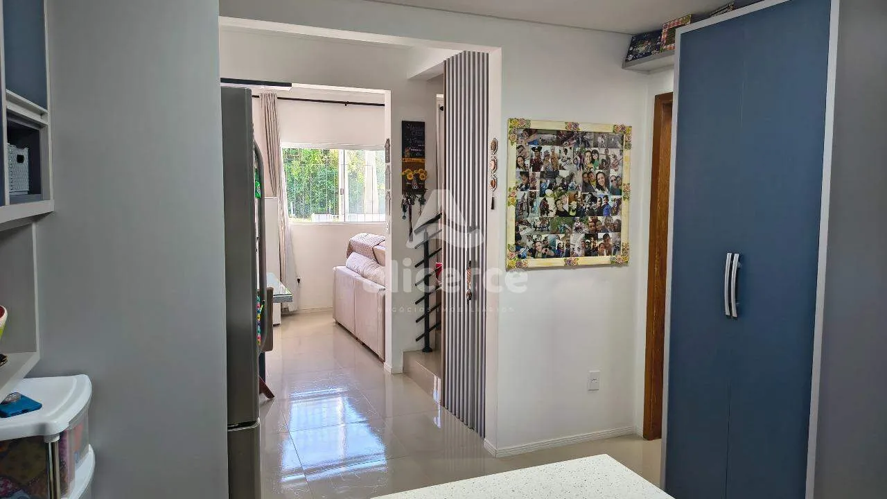 Imagem Sobrado Planejado com Móveis Sob Medida - Conforto, Estilo e Funcionalidade em São José!