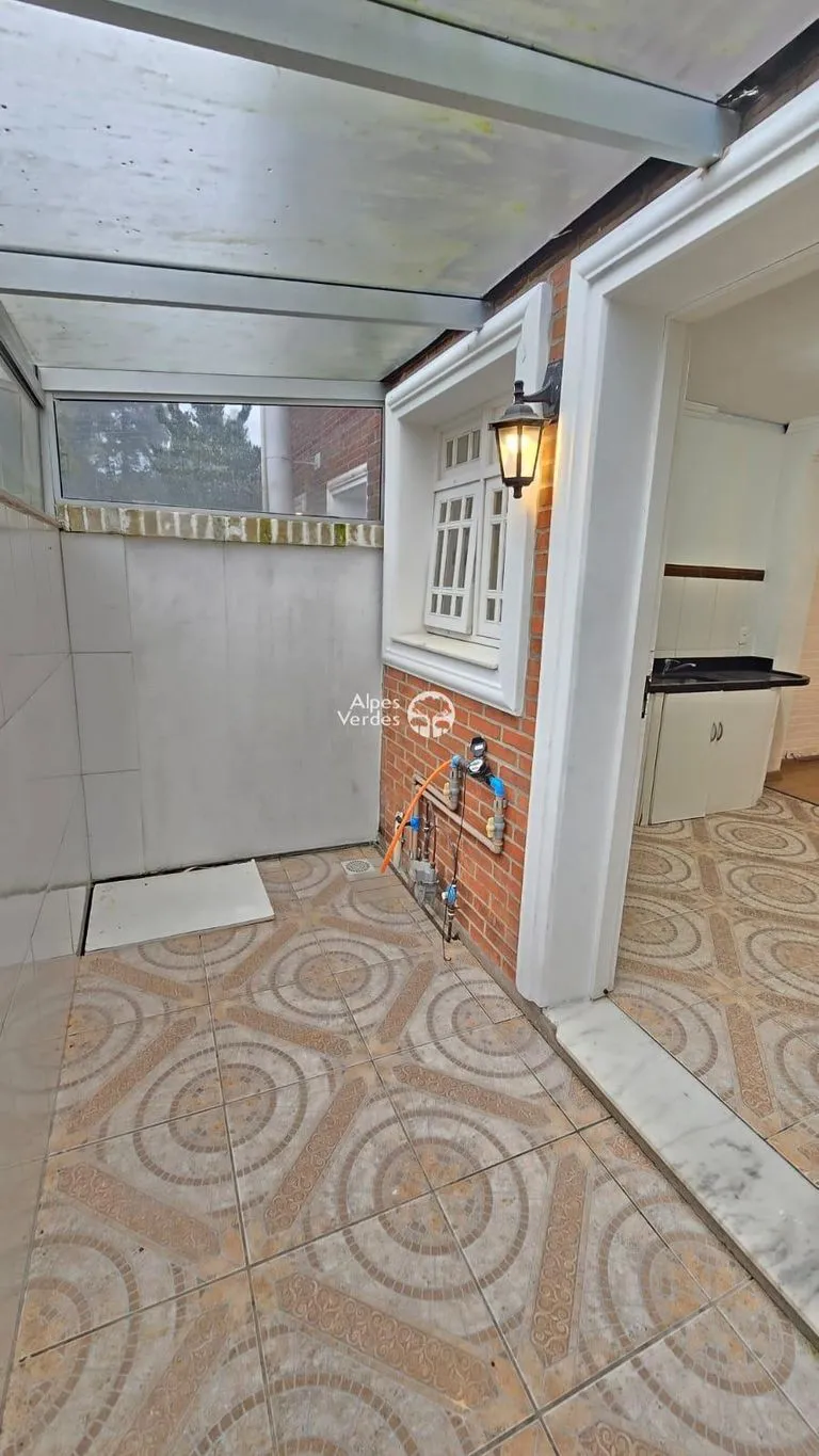 Imagem Vende-se casa geminada no centro de canela a 5 minutos da Catedral de Pedra