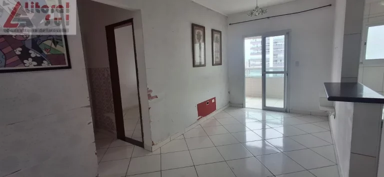 Imagem Imperdível oportunidade de compra em condomínio de luxo em Praia Grande-SP: 2 quartos, 1 suíte, 1 sala, 2 banheiros, 1 vaga de garagem, 70m².