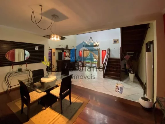 Imagem Casa - venda / Locação na Fazendinha Granja Viana