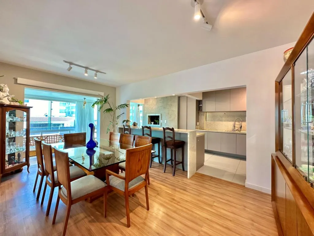 Imagem Apartamento 4 Dormitórios - Bairro Zona Nova