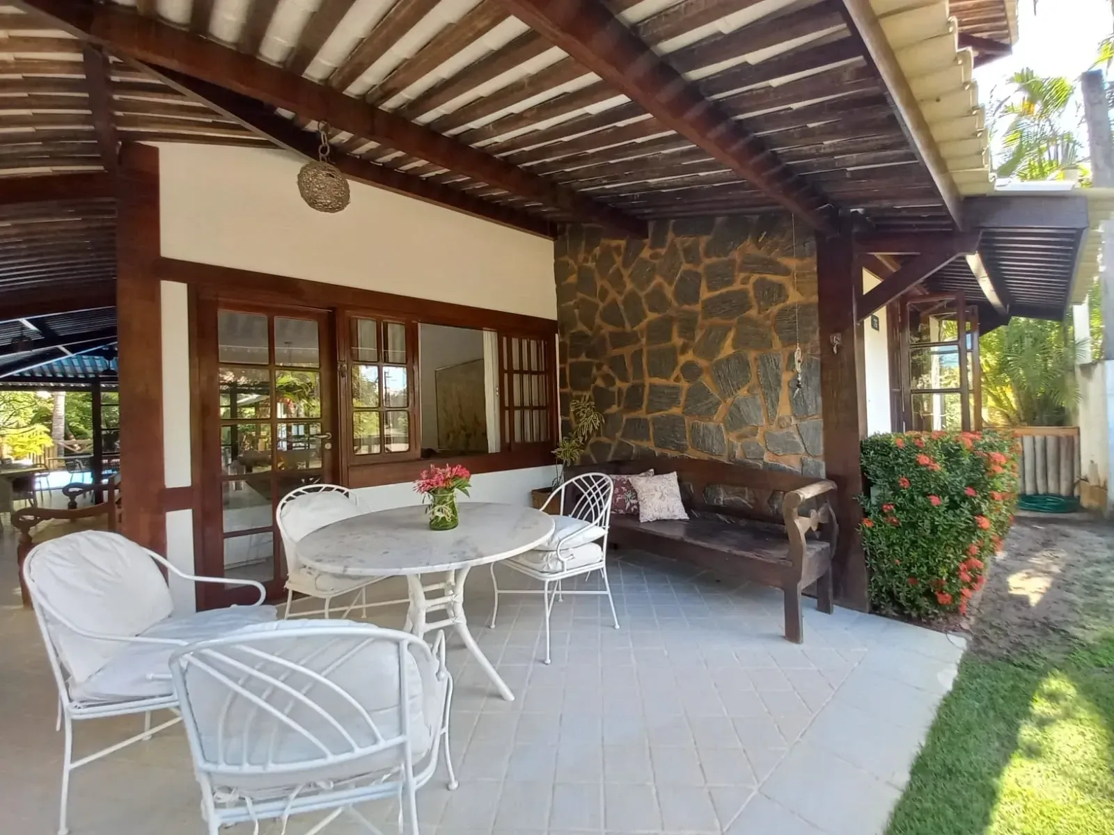Imagem Casa com 4 Quartos para Alugar ou Temporada, 350 m² em Praia do Forte - Mata de São João