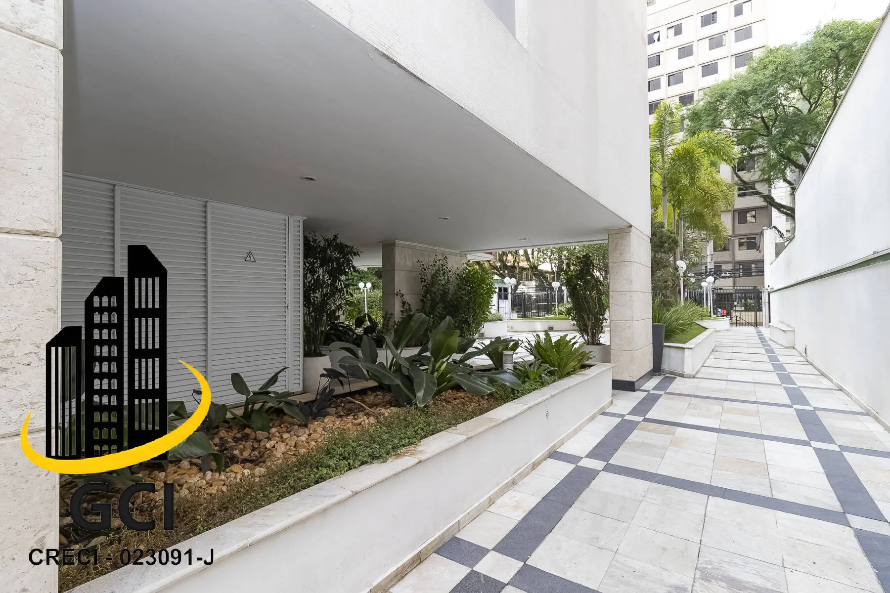 Imagem 141m2 reformado, com 3 suítes, e ao lado do Dante