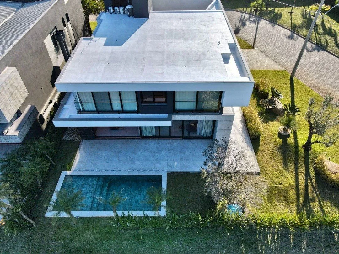 Imagem Casa de Condomínio em Atlântida Sul