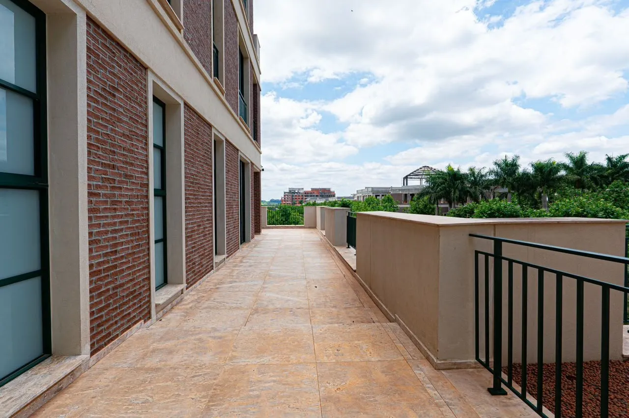 Imagem Apartamento de luxo no Boa Vista Village, Santa Bárbara Lodge, 350 m², 2 suítes, lazer, golfe, surf e natureza na Fazenda Boa Vista