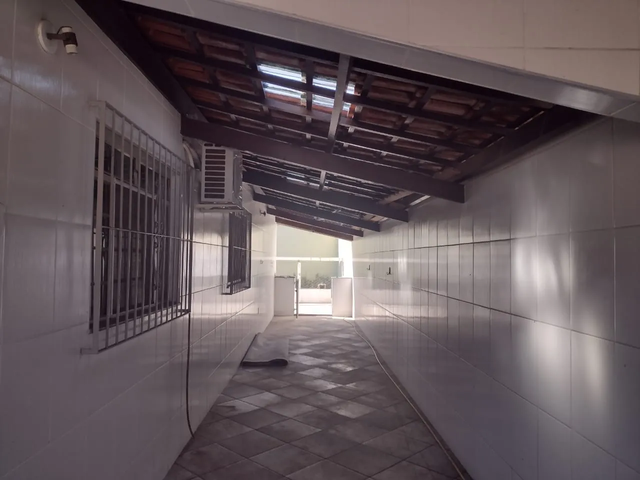 Imagem Casa à venda 3 Quartos, 1 Suite, 6 Vagas, 255.2M², Chácara Tropical, Potim - SP