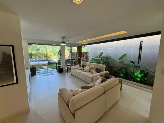 Imagem Espetacular Casa Mobiliada no Condomínio Residencial Quatro Rodas em Itapuã, Salvador-BA 4 Quartos, 2 Suítes, Área Gourmet, Piscina Imperdível!