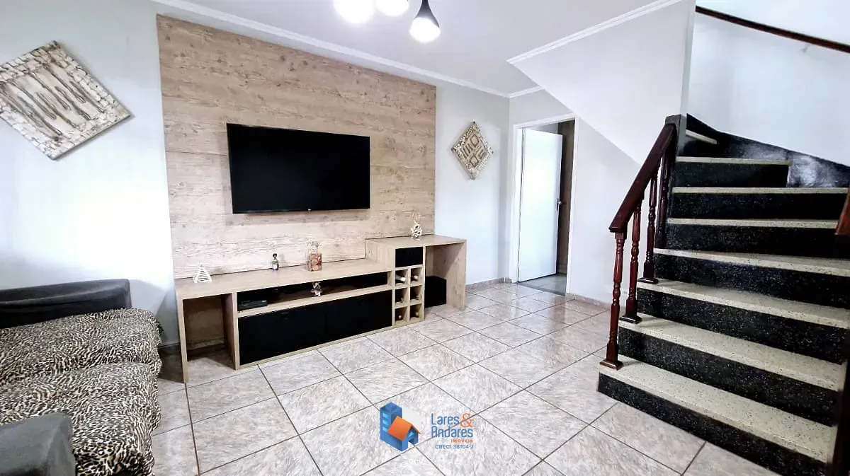 Imagem Sobrado para venda em Vila Mazzei com 3 quartos, 132m²