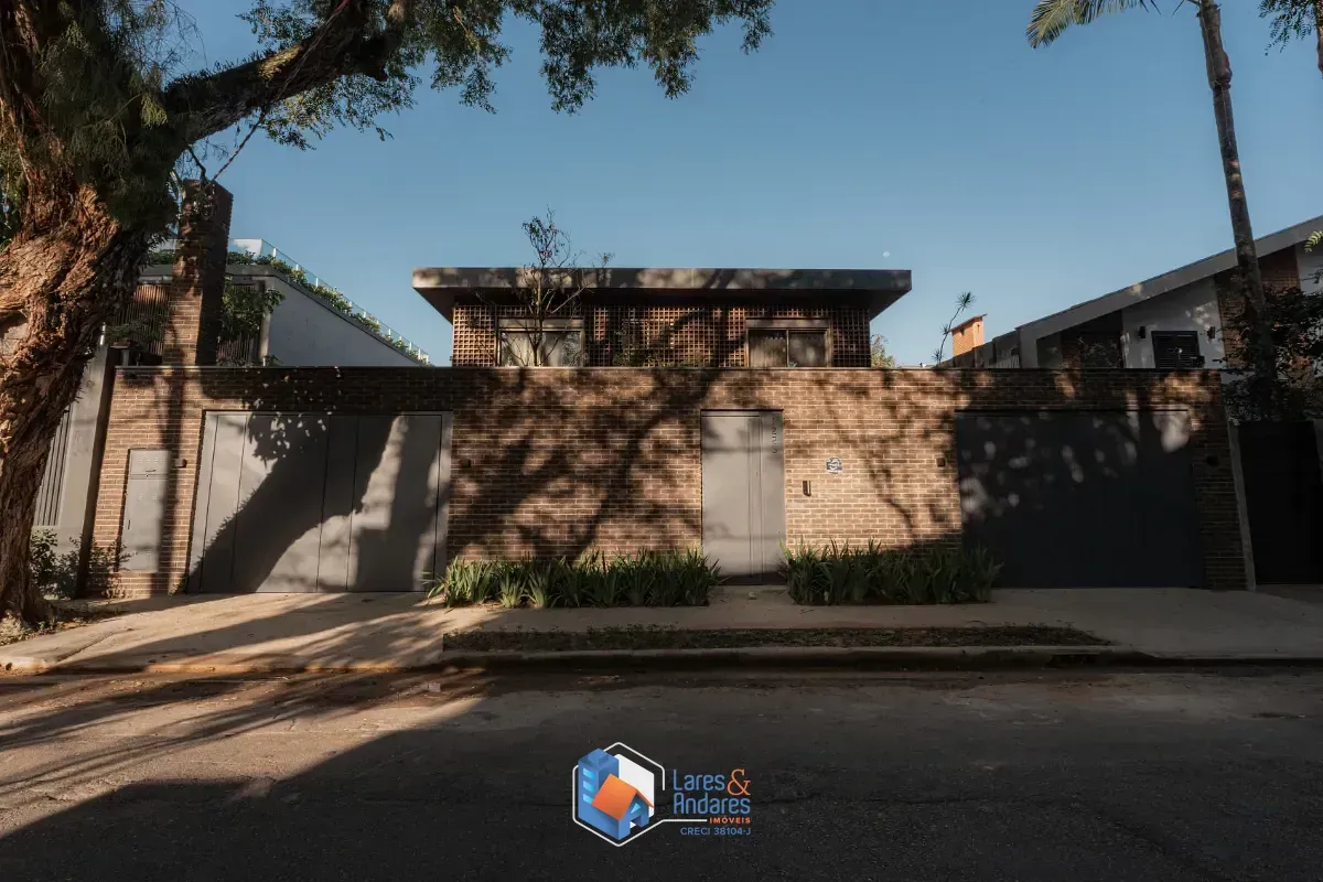 Imagem Casa para venda em Alto de Pinheiros com 4 quartos, sendo 4 suítes, 701m²