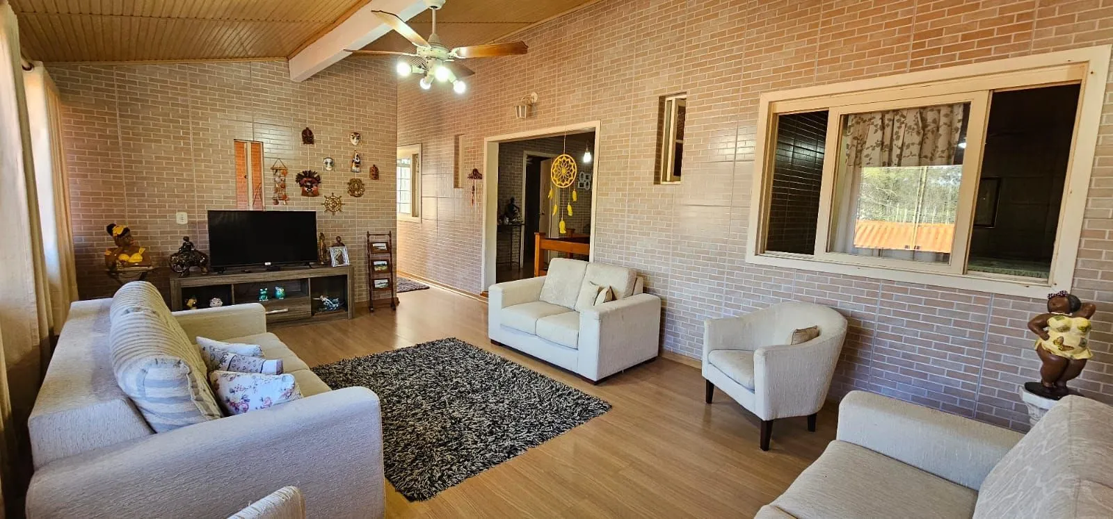 Imagem Casa 3 dormitórios Bairro Guarujá