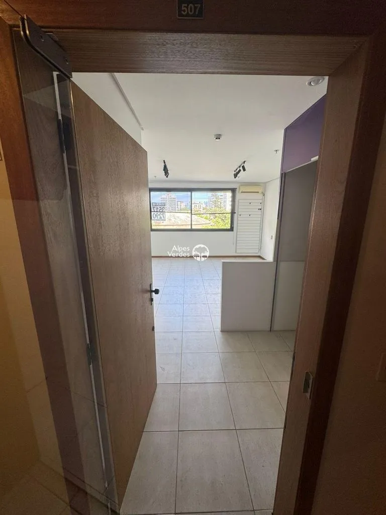 Imagem Vende-se sala comercial prox ao centro de Porto Alegre-33,69m2- R$280.000,00
