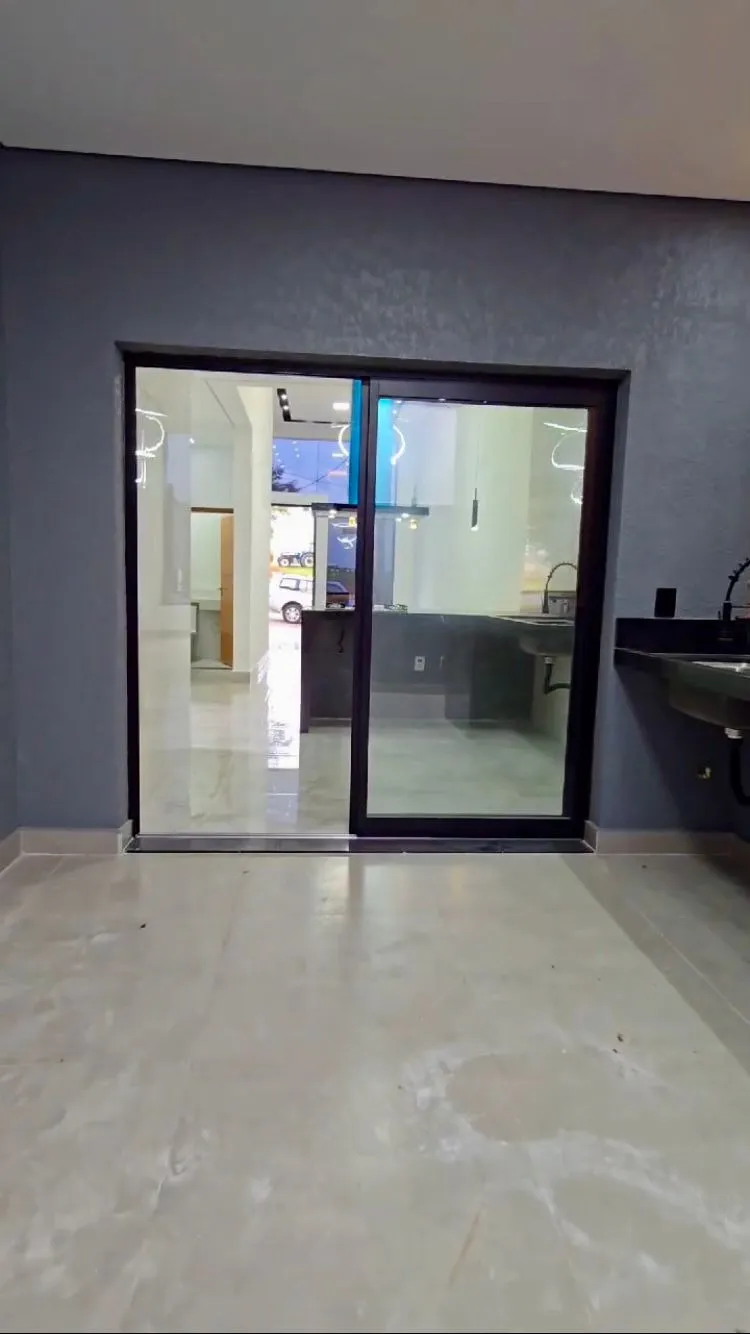 Imagem Sua Casa dos Sonhos no Villaggio Ipanema I - Luxo e Conforto em Sorocaba!