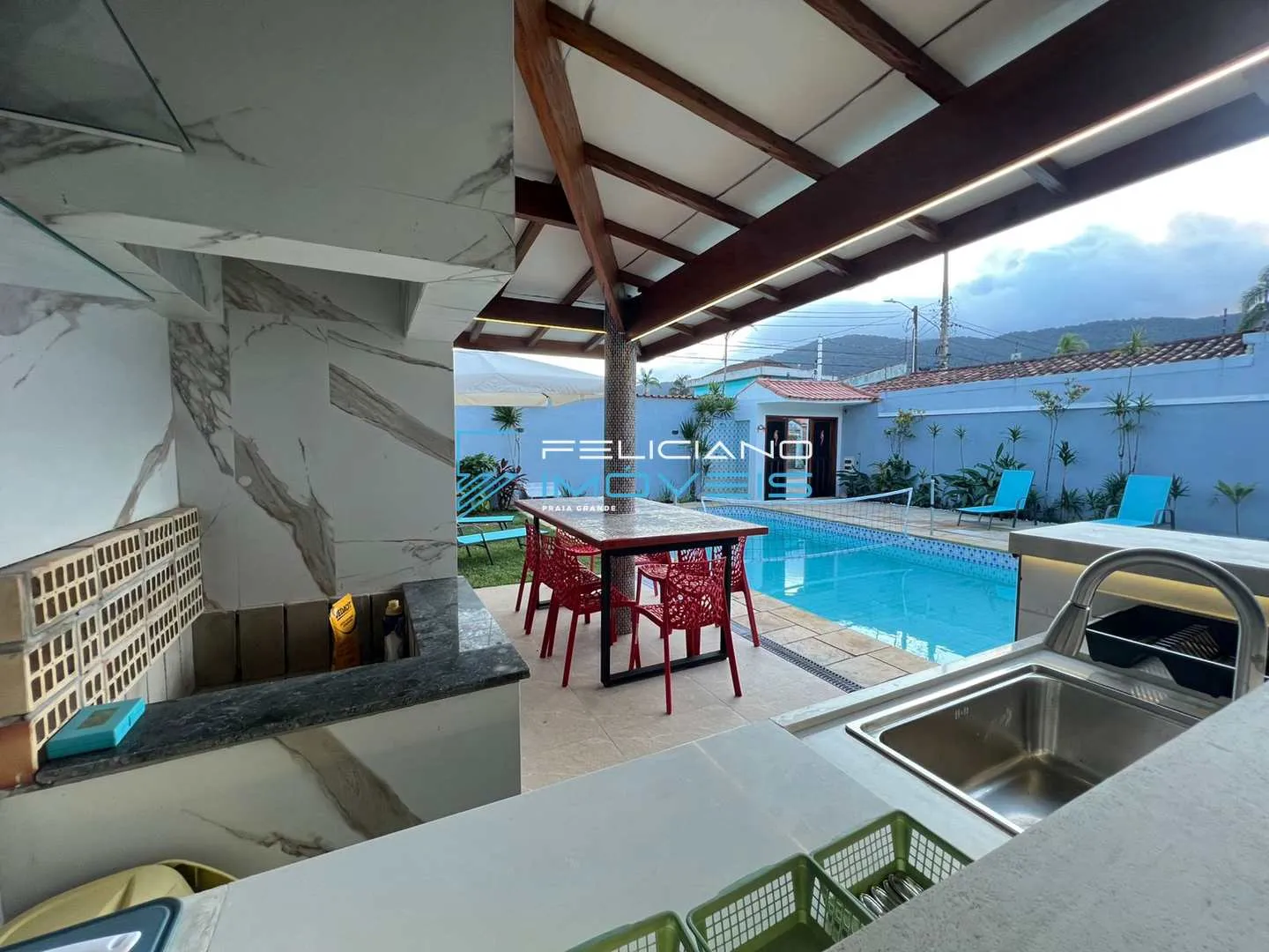 Imagem Casa com 4 quartos, Flórida, Praia Grande - R$ 990 mil, Cod: 7528
