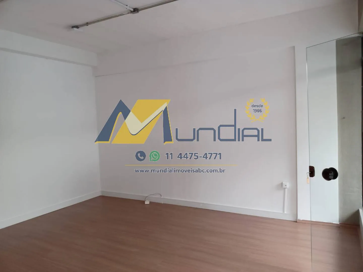 Imagem ALUGO sala com 25m², em local privilegiado e seguro!!!