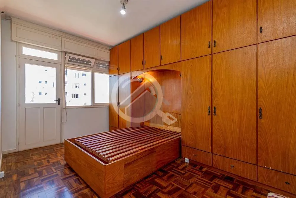 Imagem Este apartamento no andar alto e com seus 103m² iluminado, bem ventilado e uma vista incrível em t...