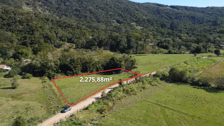 Foto do imóvel Terreno de 2.275m² em Garopaba/SC - R$650.000,00