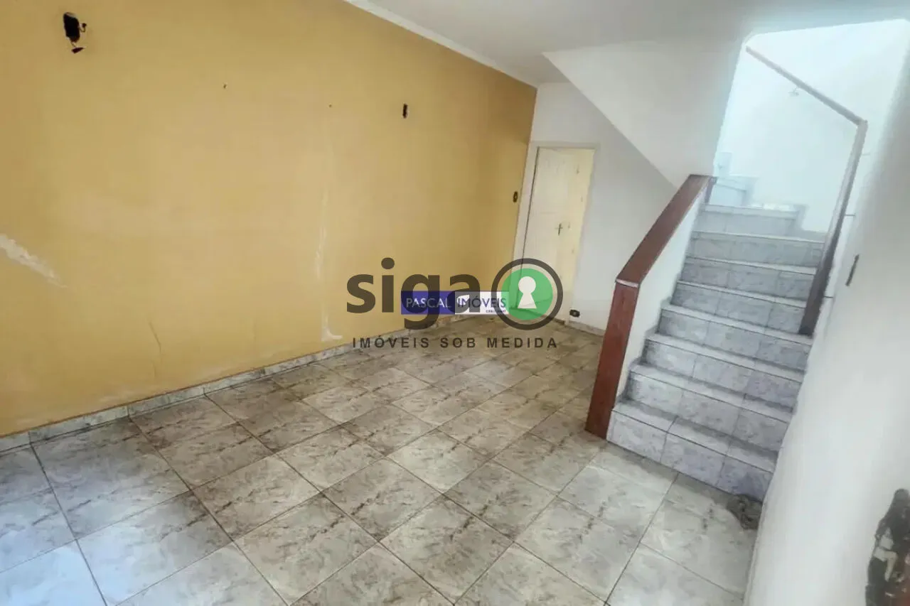 Imagem Casa à venda com 3 dormitórios e suíte