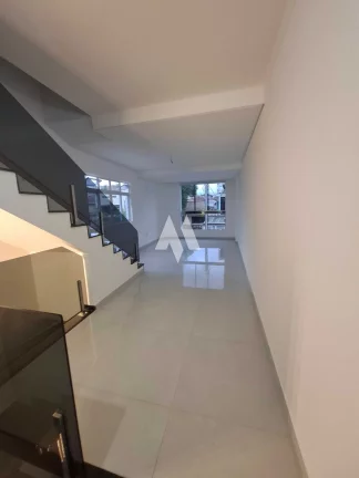 Imagem Casa Padrão 3 quartos /1 suite/