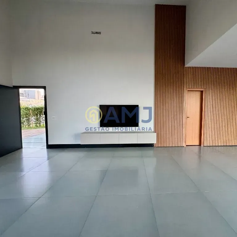 Imagem Venda de Casa Térrea no Jardins Porto | Lote de Esquina | Vista para Reserva
