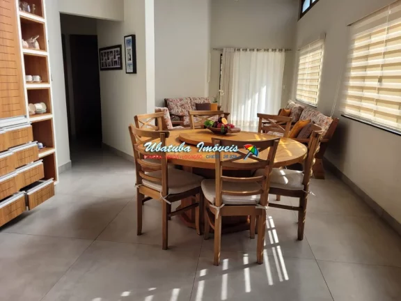 Imagem Linda casa com piscina em condomínio fechado em Ubatuba