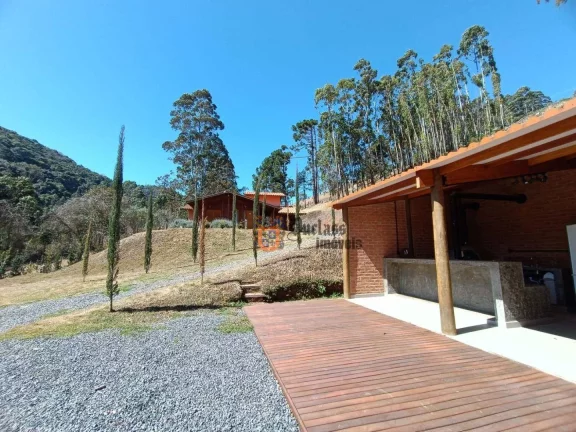 Imagem Sítio com 5 dormitórios à venda, 126000 m² por R$ 2.750.000,00 - Bom Jardim - Camanducaia/MG