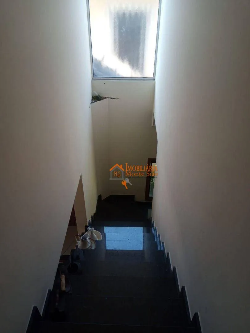 Imagem Sobrado com 3 dormitórios à venda, 169 m² por R$ 1.007.000,00 - Vila Rosália - Guarulhos/SP