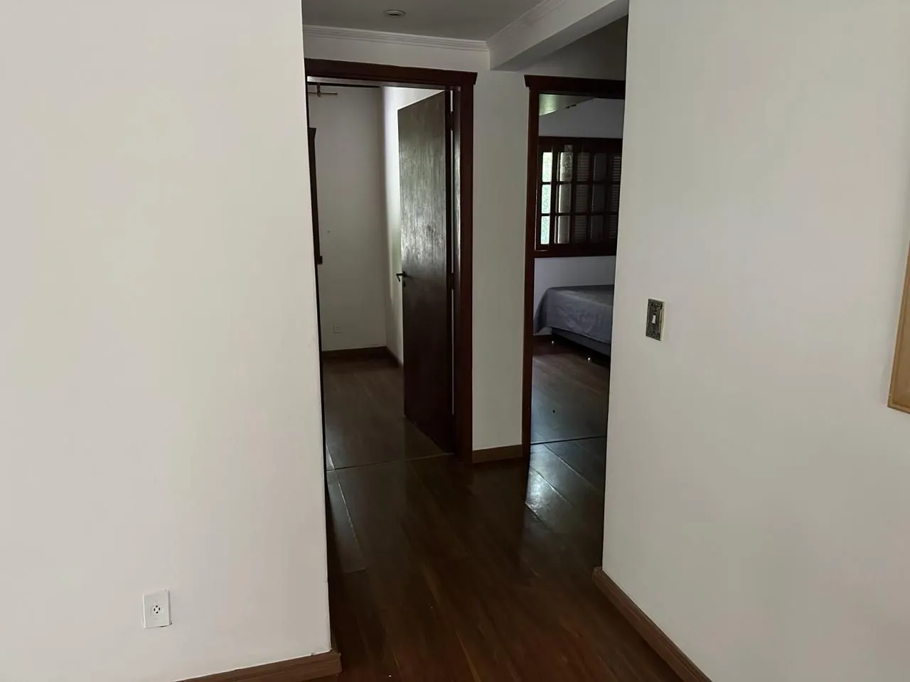 Imagem Casa com 03 quartos e 02 vagas de garagem