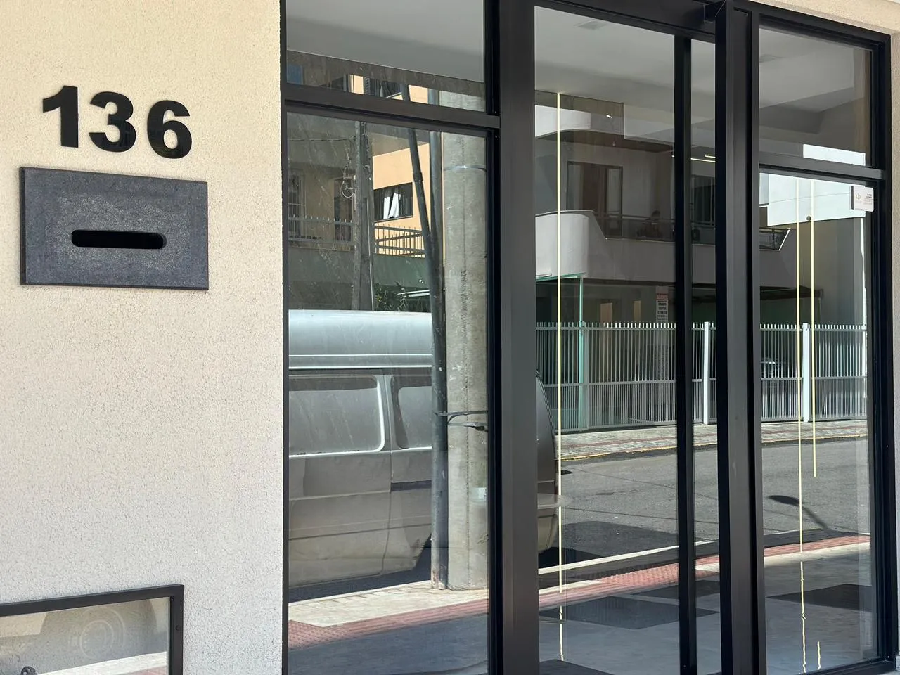 Imagem Apartamento à venda com 115m2 por R$ 2.390.000,00