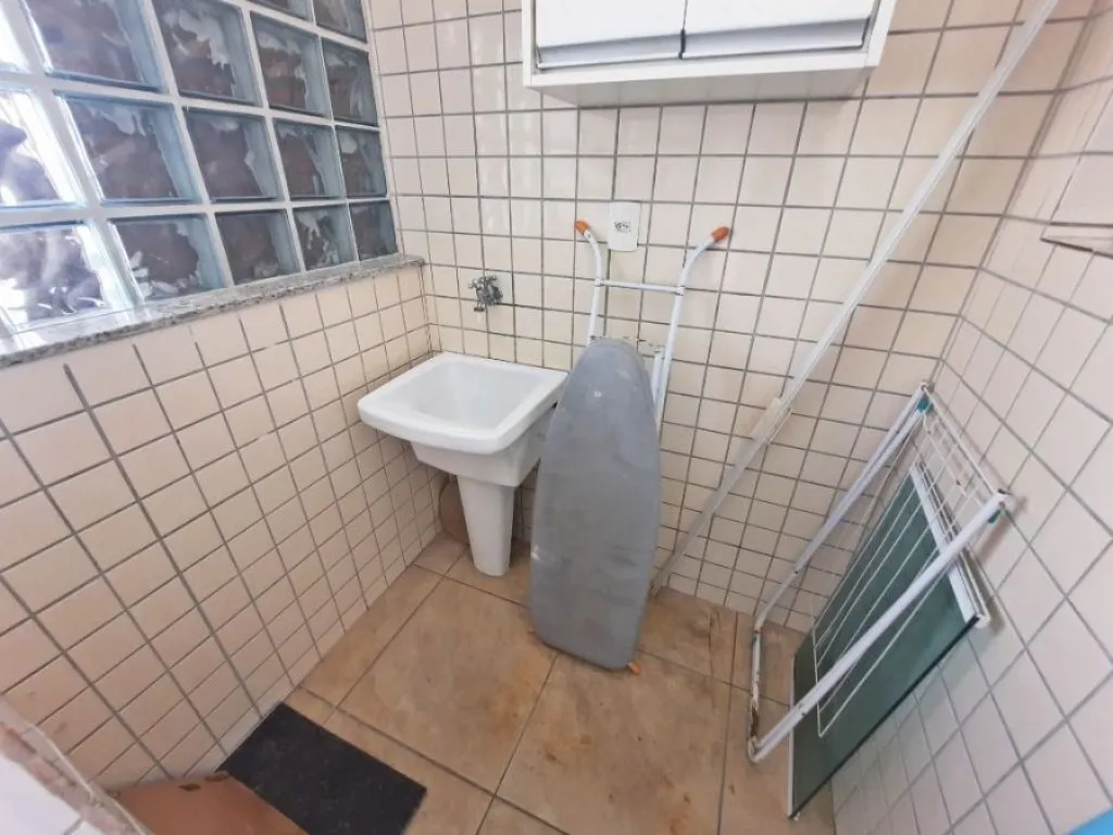 Imagem CASA COM 175,00 m² - GUILHERMINA - PRAIA GRANDE SP