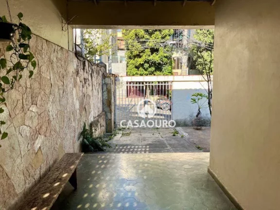 Imagem Casa com 6 quartos à venda - Cruzeiro - Belo Horizonte/MG