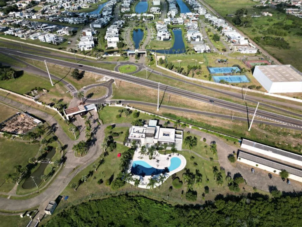 Imagem Sobrado 4 Dormitórios - Bairro Novo Louro