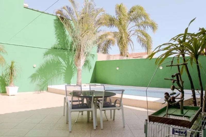 Imagem Casa para Venda - 350m², 3 dormitórios, sendo 1 suites, 4 vagas - Ipanema/ Jardim Verde