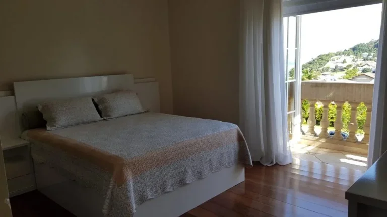Imagem Casa no Res. Morada dos Lagos - 701m²