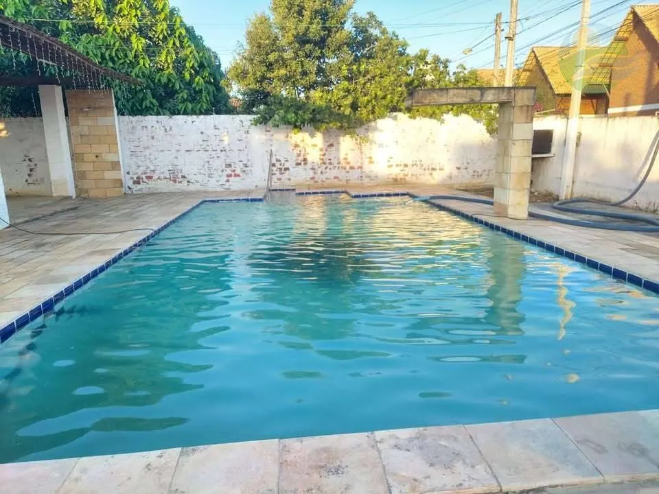 Casa Térrea em Gravatá | 4 Qts (3 Suítes), Piscina e 1.000m2 de área Verde. em Rua Eliza Teixeira de Araújo