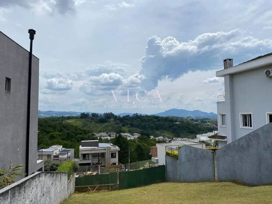 Imagem Terreno em declive para venda 404m² - por R$ 980.000,00 - Alphaville/SP