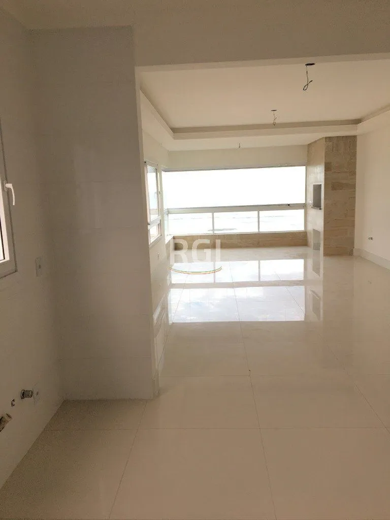 Imagem Apartamento para Venda - 123.48m², 3 dormitórios, sendo 2 suites, 2 vagas - Centro