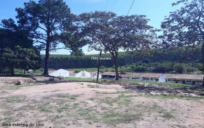Imagem Oportunidade única: Sítio à venda em Itu-SP, bairro Jardim Paraíso II, com 16.600m² de área!