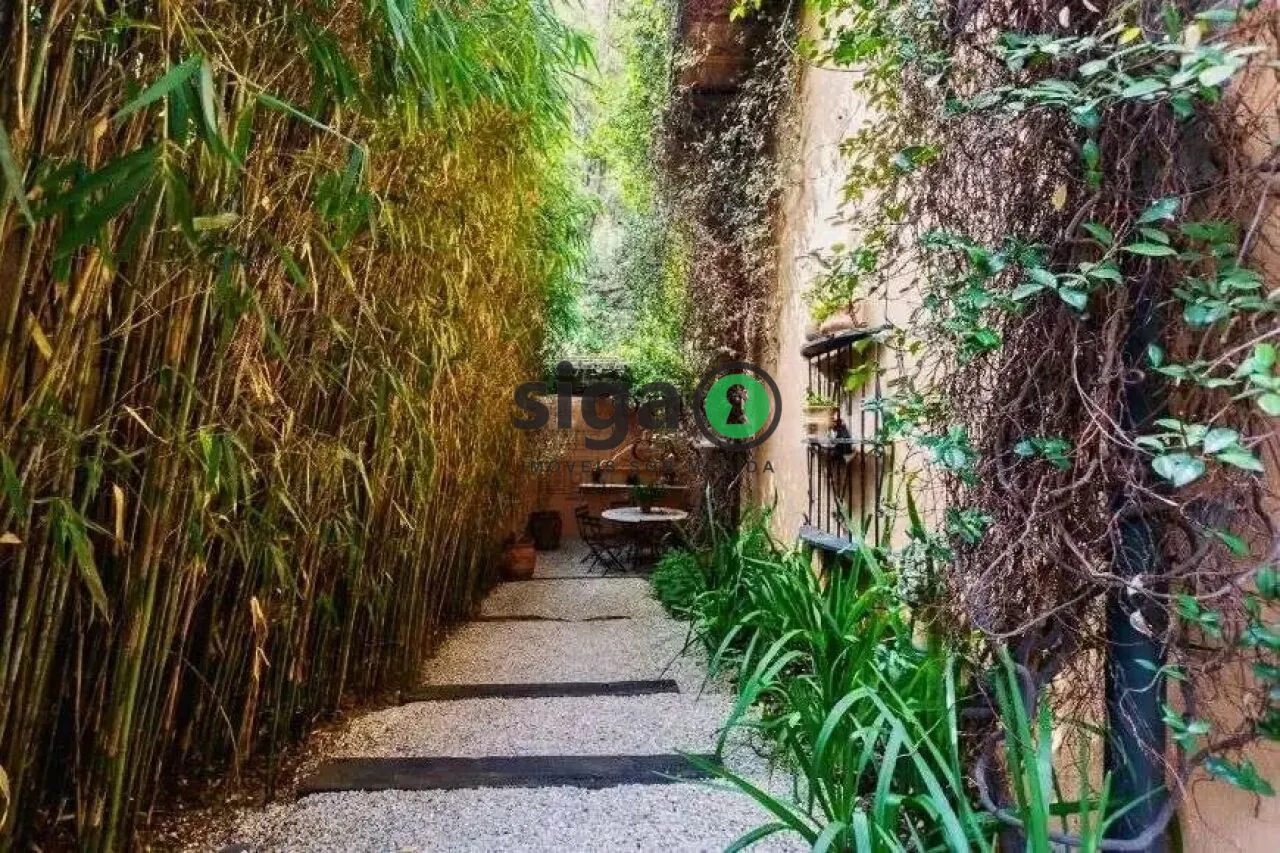 Imagem SOBRADO DE ALTO PADRÃO À VENDA NO JARDIM GUEDALA | 400m² | 3 SUÍTES | PISCINA | 4 VAGAS